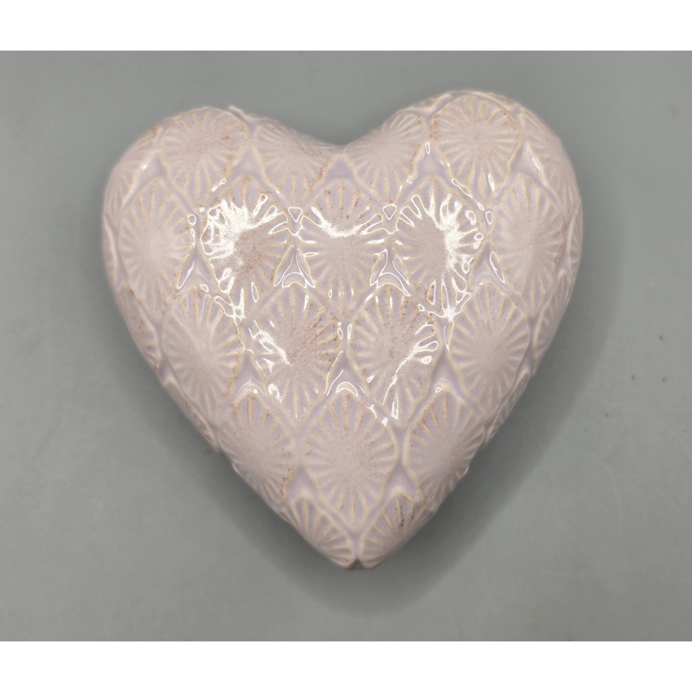 Pink Ceramic Heart Bud Vase Floral Embossed Decorative Accent © 2021